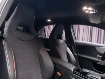 MERCEDES-BENZ A200 AMG