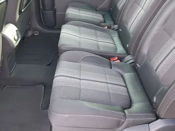 Volkswagen Sharan 7 locuri