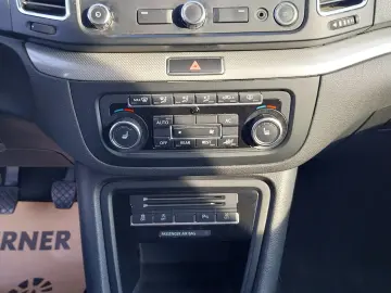 Volkswagen Sharan 7 locuri