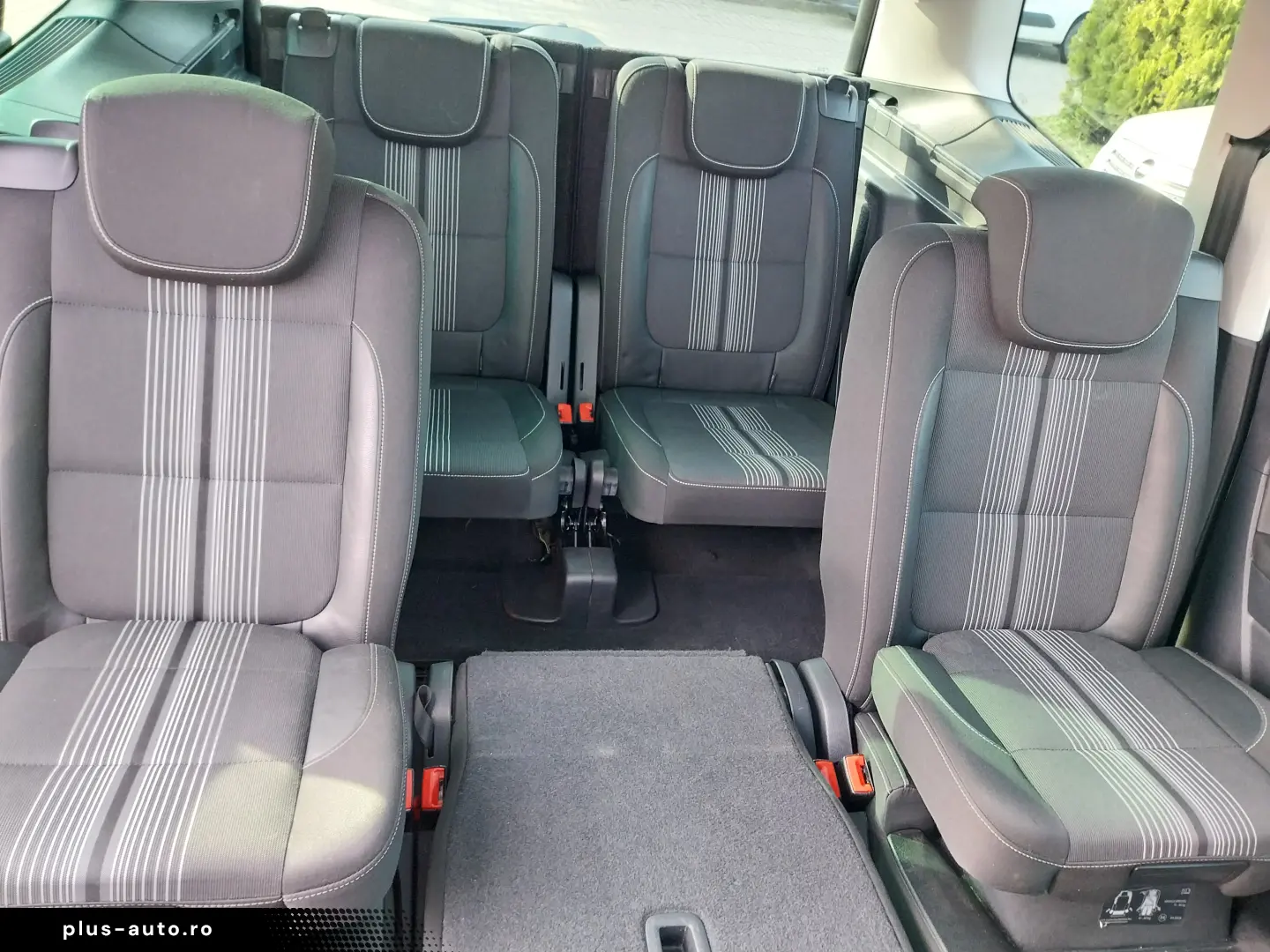 Volkswagen Sharan 7 locuri