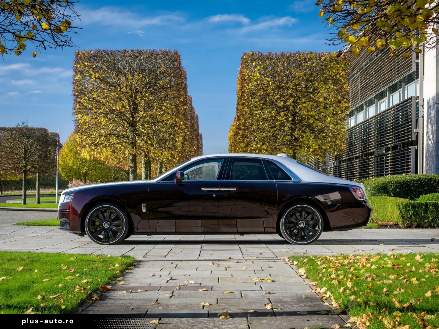 ROLLS ROYCE Ghost  PROVENANCE