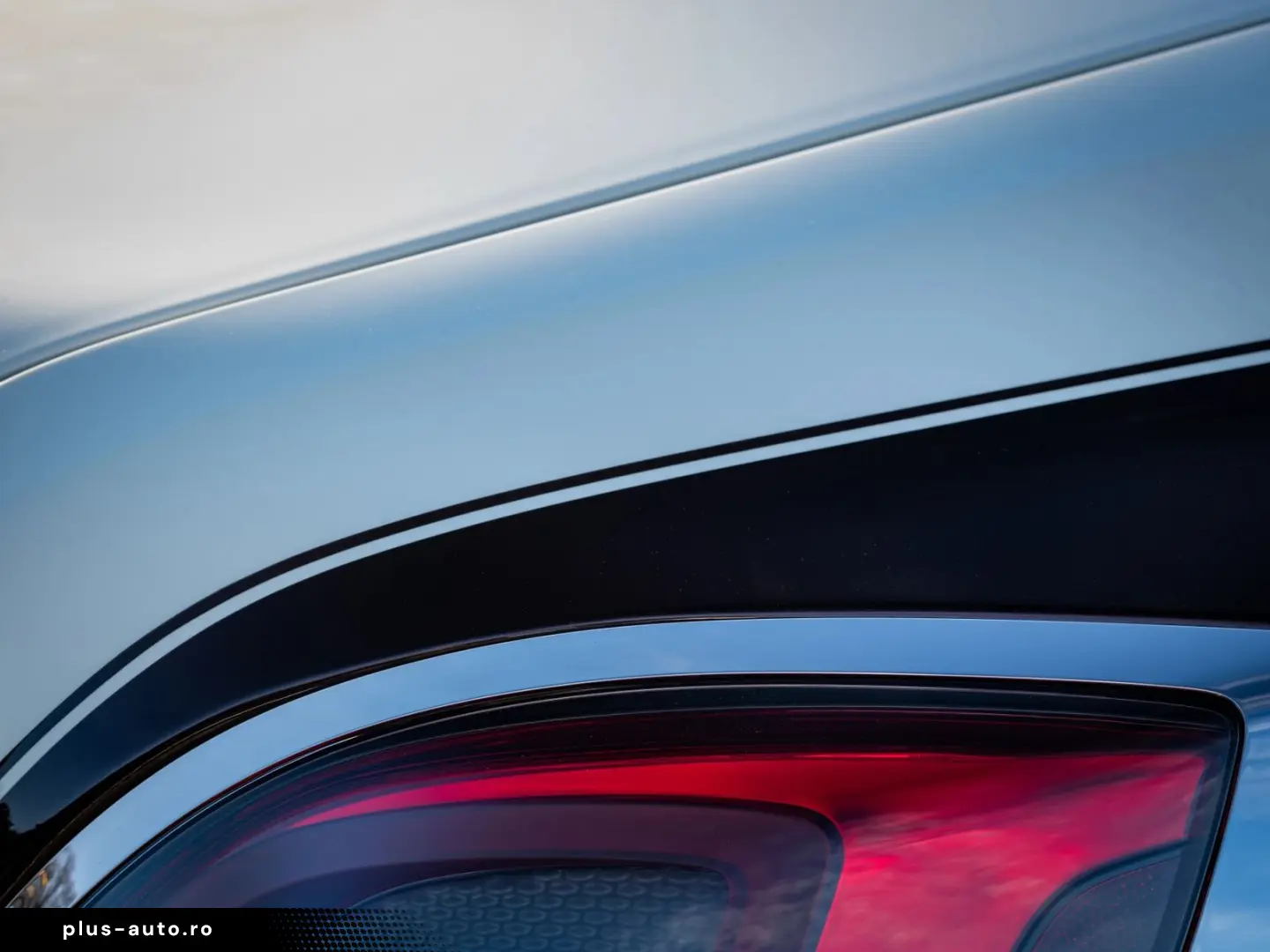 ROLLS ROYCE Ghost  PROVENANCE