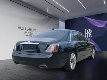 ROLLS ROYCE Ghost  PROVENANCE