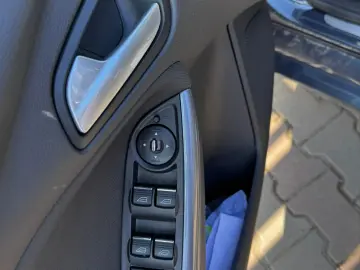 Ford Focus 2013 1.0L Benzină