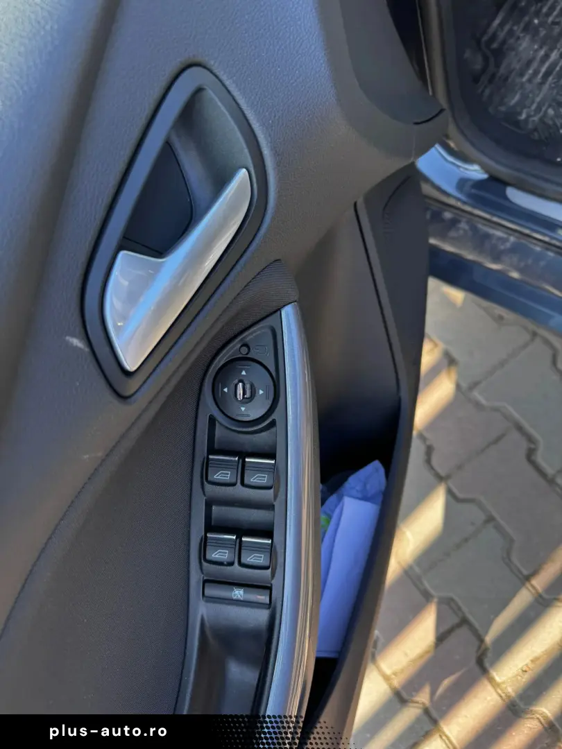 Ford Focus 2013 1.0L Benzină