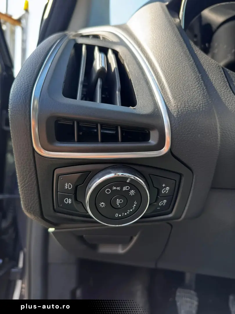 Ford Focus 2013 1.0L Benzină