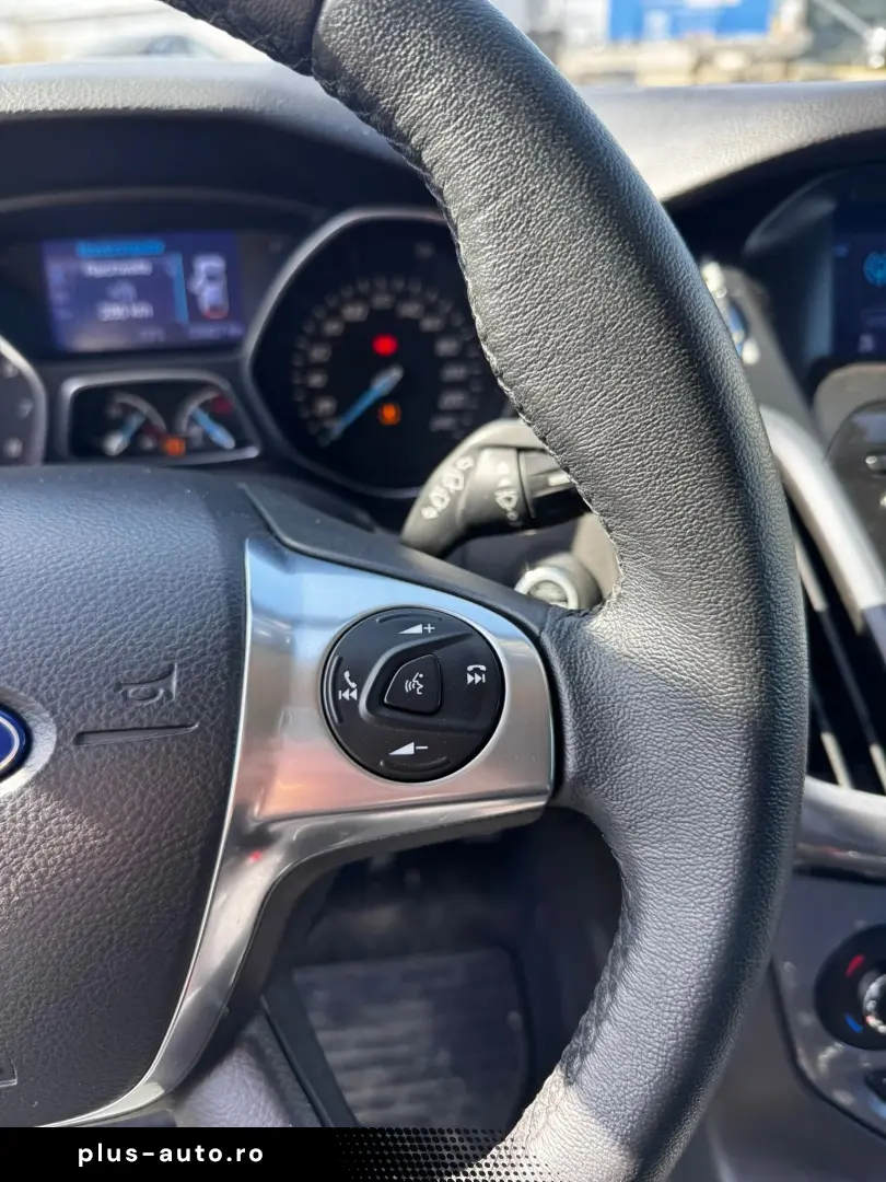 Ford Focus 2013 1.0L Benzină