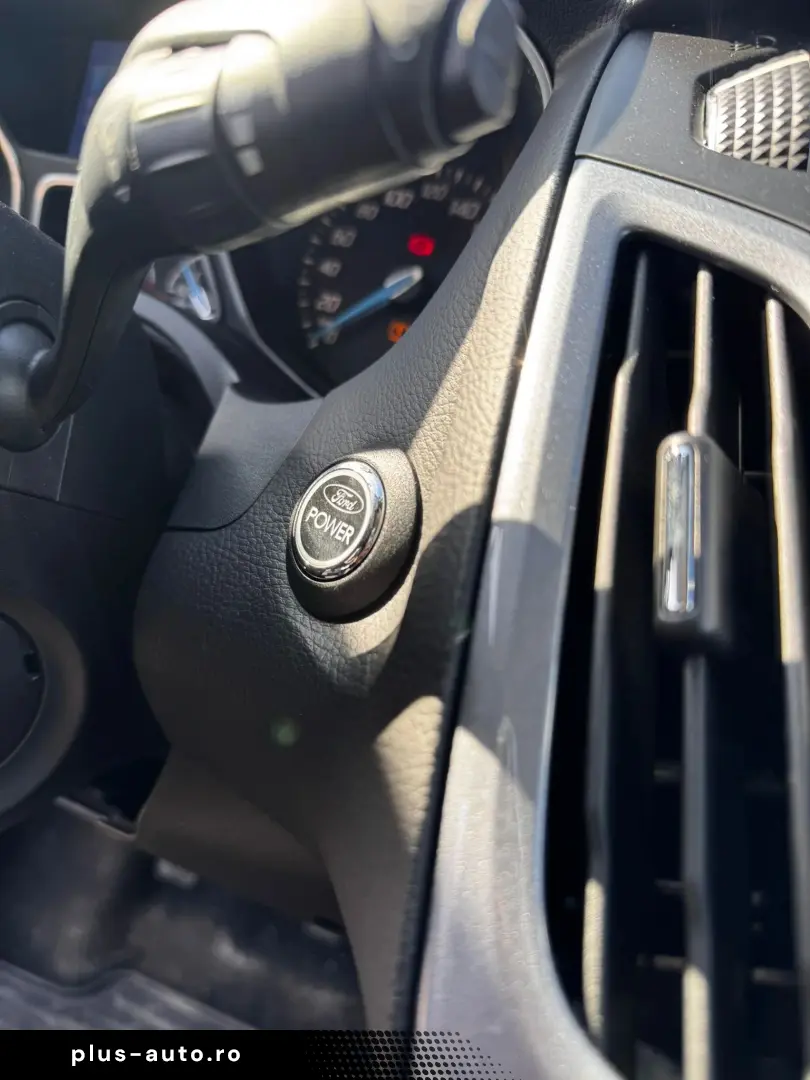 Ford Focus 2013 1.0L Benzină