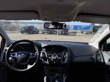Ford Focus 2013 1.0L Benzină