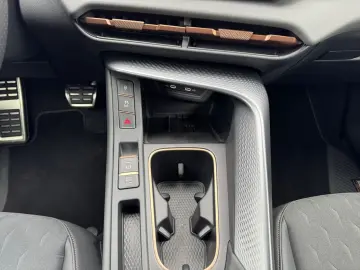 CUPRA Terramar 2.0 TSI VZ 4Drive TopView Pano Matrix S