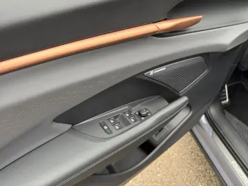 CUPRA Terramar 2.0 TSI VZ 4Drive TopView Pano Matrix S