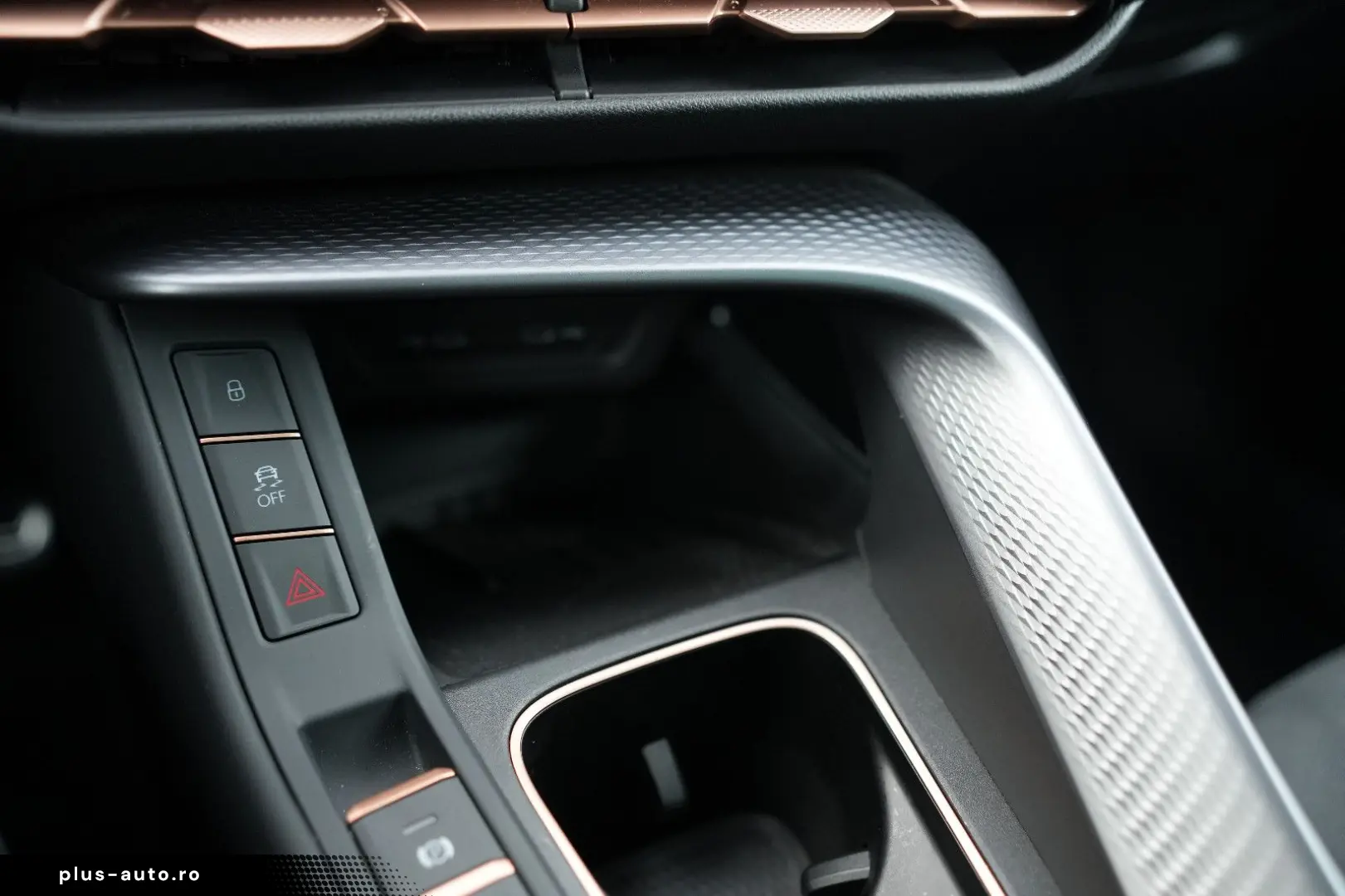 CUPRA Terramar 2.0 TSI 4Drive VZ PANO ACC APPLE DAB