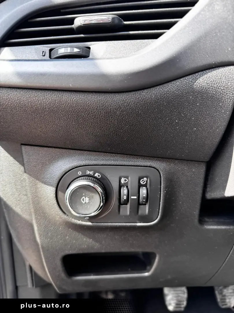 Opel Corsa 2017 1.4L Benzina   GPL