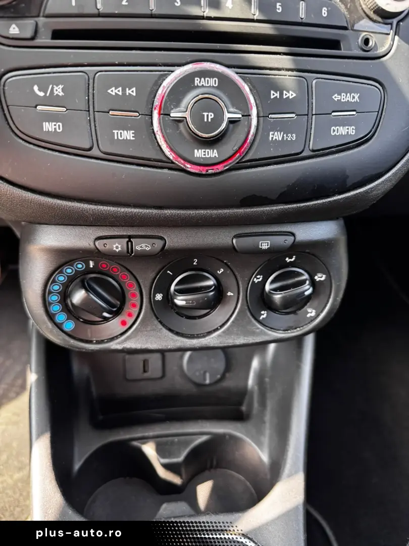 Opel Corsa 2017 1.4L Benzina   GPL