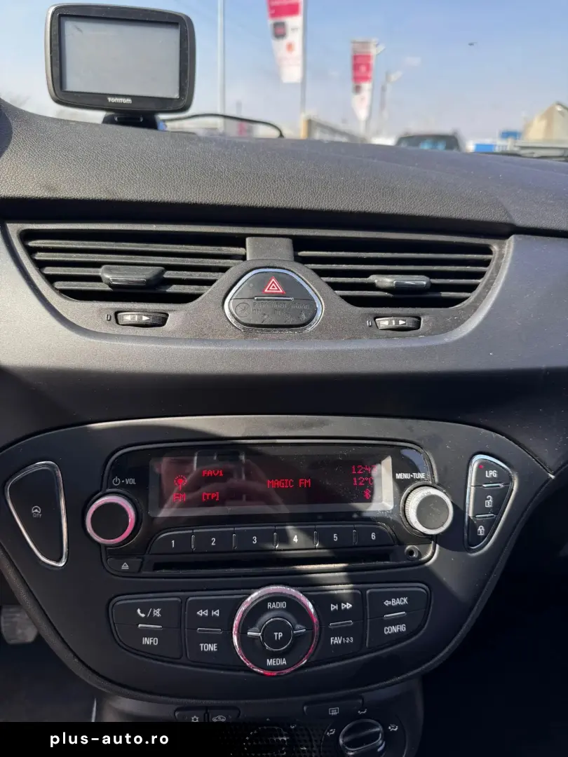 Opel Corsa 2017 1.4L Benzina   GPL