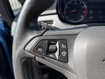 Opel Corsa 2017 1.4L Benzina   GPL