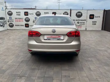 Volkswagen Jetta 2013 11