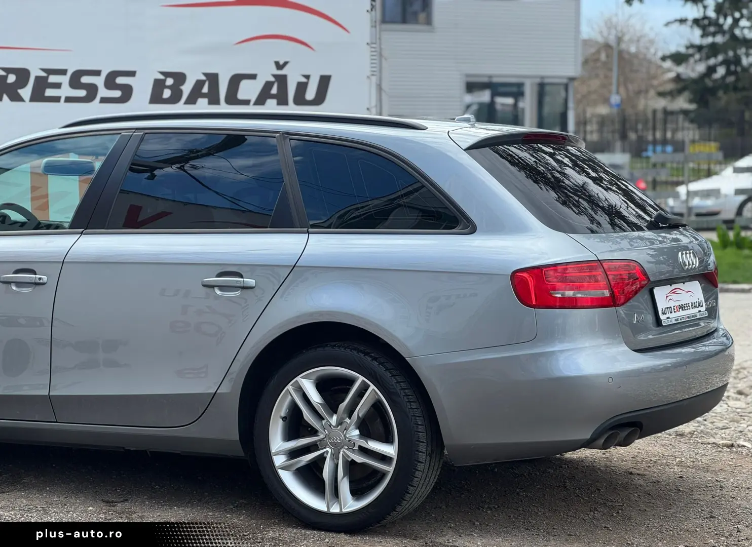 Audi A4 2.0 TDI Attraction