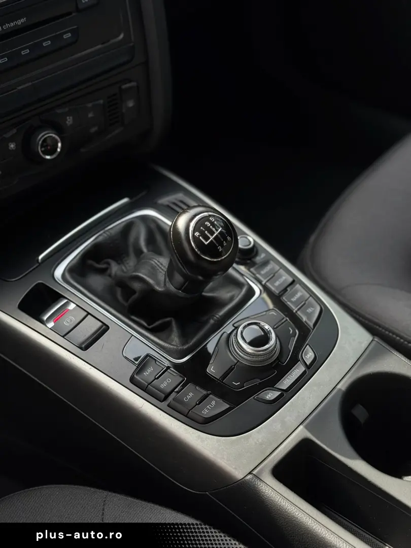 Audi A4 2.0 TDI Attraction