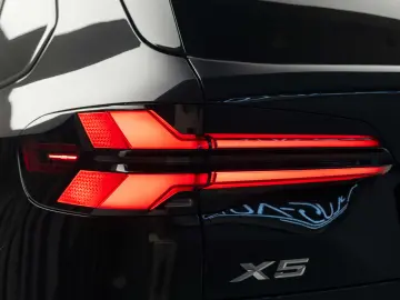 2023 BMW X5 xDrive 30d Facelift M-Sport Panoramic Iconic