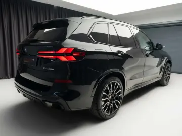 2023 BMW X5 xDrive 30d Facelift M-Sport Panoramic Iconic
