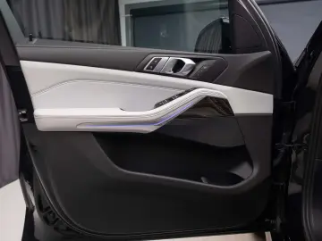 2023 BMW X5 xDrive 30d Facelift M-Sport Panoramic Iconic