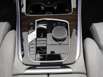 2023 BMW X5 xDrive 30d Facelift M-Sport Panoramic Iconic