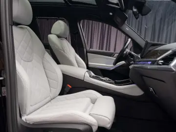 2023 BMW X5 xDrive 30d Facelift M-Sport Panoramic Iconic