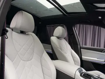 2023 BMW X5 xDrive 30d Facelift M-Sport Panoramic Iconic