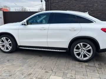 Mercedes Benz GLE 350