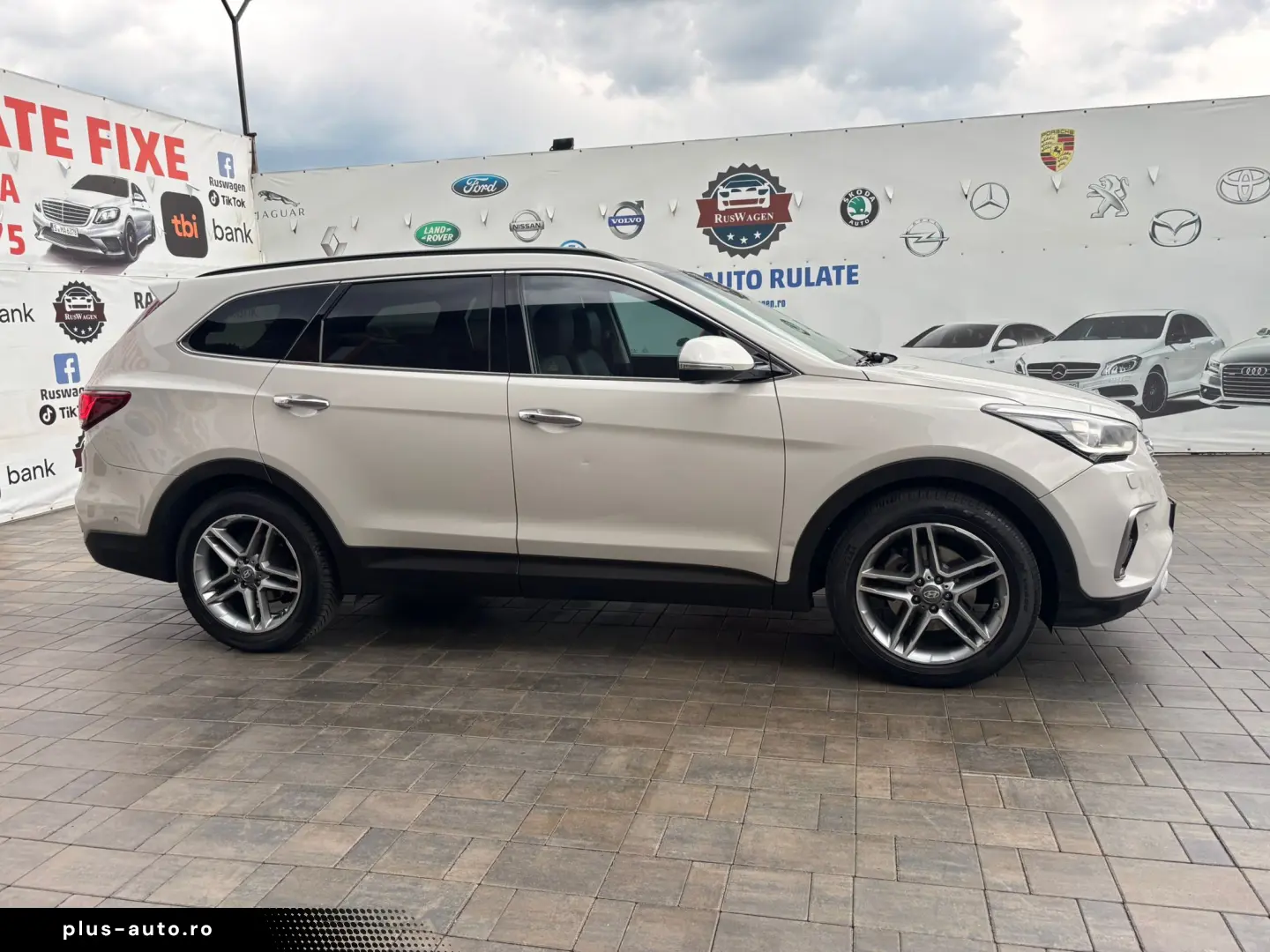 HYUNDAI Santa FE 2016 12