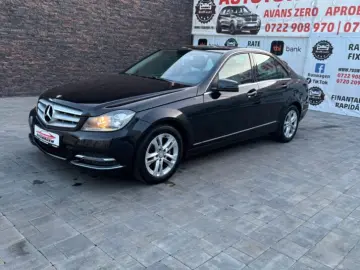 MERCEDES Benz C220