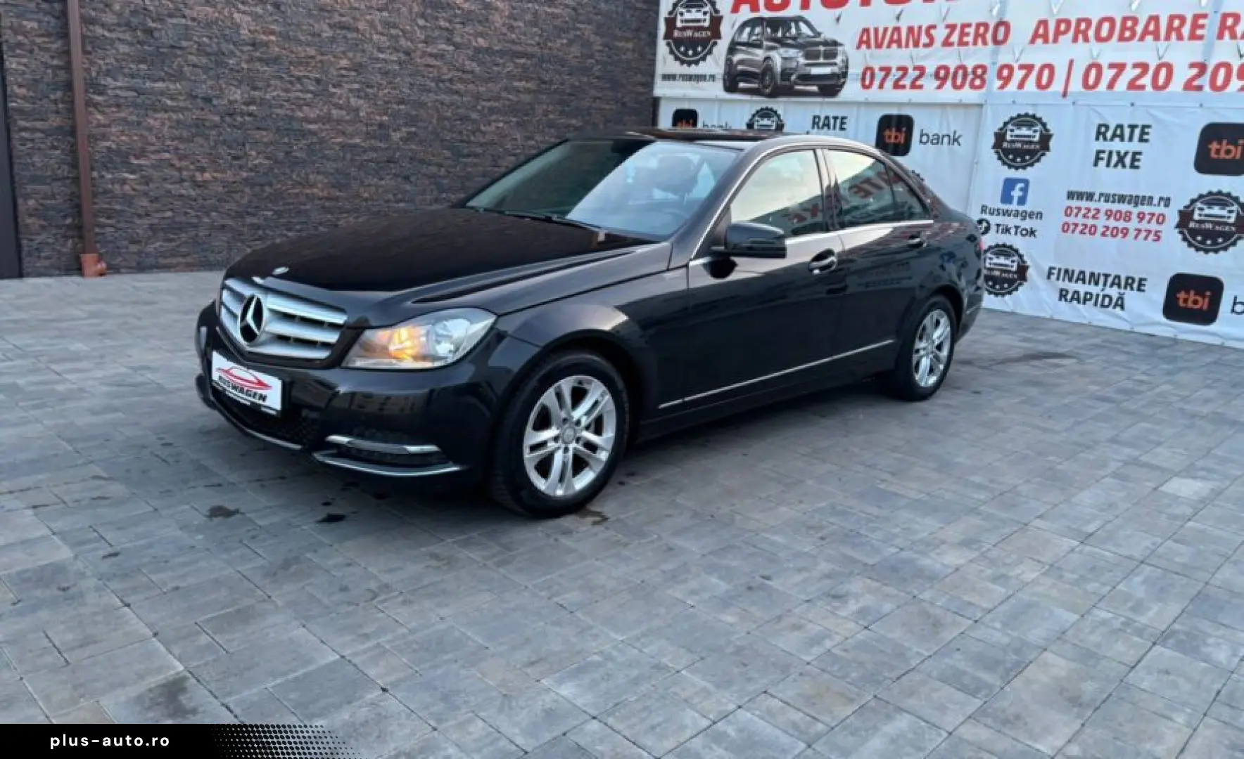 MERCEDES Benz C220
