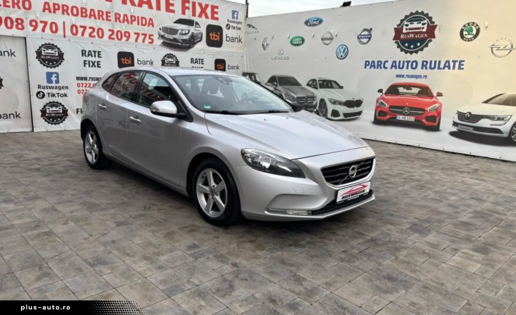 VOLVO V40 1.6