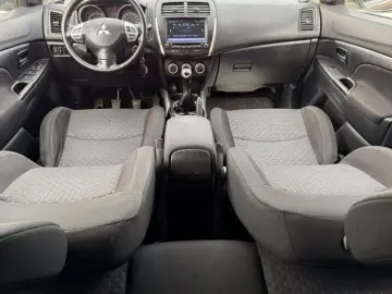 Mitsubishi ASX 2010 10