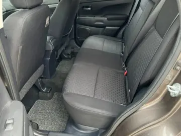 Mitsubishi ASX 2010 10