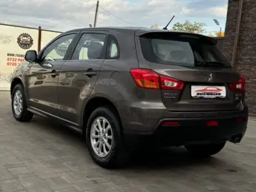 Mitsubishi ASX 2010 10