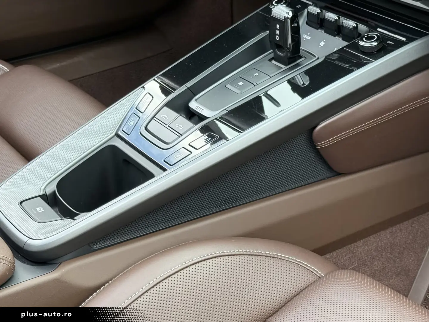 Porsche 992 911 Targa 4S  LIFT SYSTEM REAR STEERING