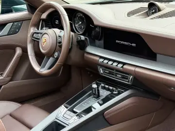 Porsche 992 911 Targa 4S  LIFT SYSTEM REAR STEERING