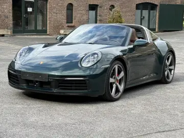 Porsche 992 911 Targa 4S  LIFT SYSTEM REAR STEERING