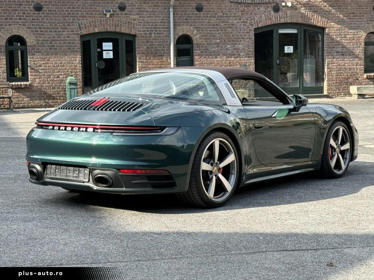 Porsche 992 911 Targa 4S  LIFT SYSTEM REAR STEERING