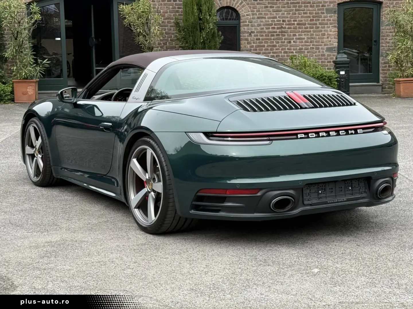 Porsche 992 911 Targa 4S  LIFT SYSTEM REAR STEERING