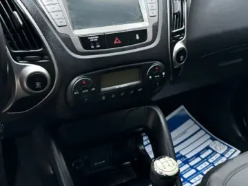 Hyundai TUCSON 2010 10