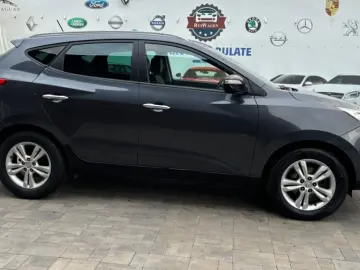 Hyundai TUCSON 2010 10