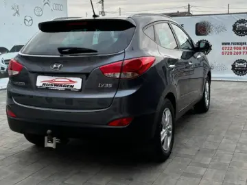 Hyundai TUCSON 2010 10