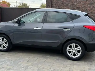 Hyundai TUCSON 2010 10
