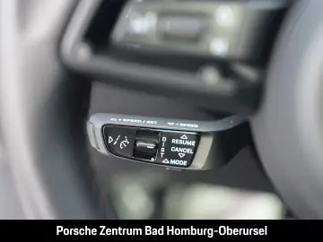 Porsche 992 911 Targa 4S Heritage Design Paket