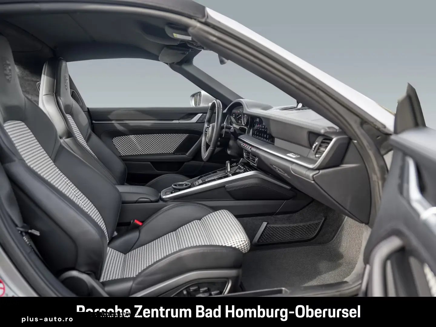 Porsche 992 911 Targa 4S Heritage Design Paket