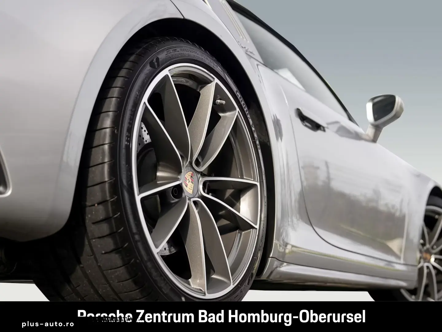 Porsche 992 911 Targa 4S Heritage Design Paket