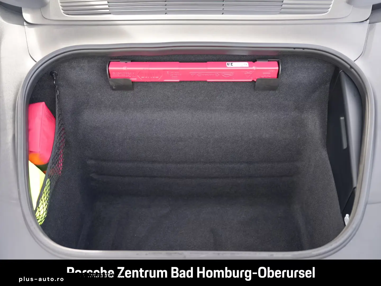 Porsche 992 911 Targa 4S Heritage Design Paket